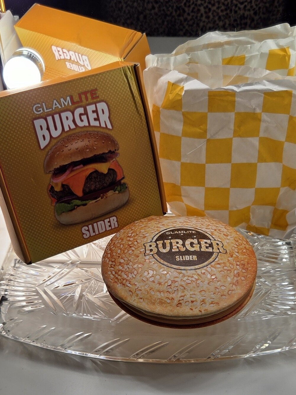 GLAMLITE BURGER SLIDER EYESHADOW PALETTE ORIGINAL FOODIE COLLECTION